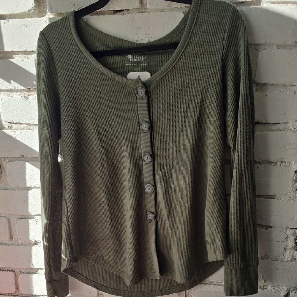 Hollister Olive Green Ribbed Button-Front Long Sleeve Top